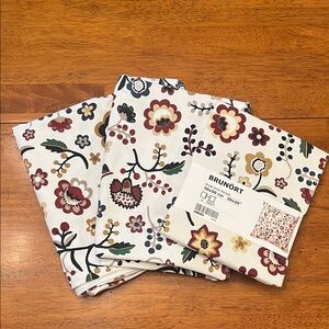 IKEA BRUNÖRT Floral Cushion Covers - 20”x20”